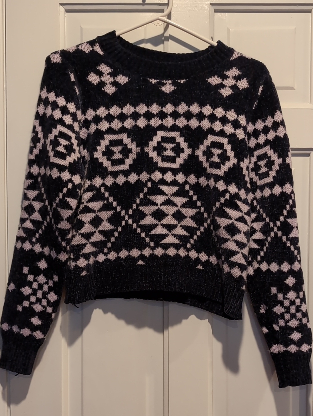 Altar'd State Black and Light Pink Geometric Crewneck Sweater